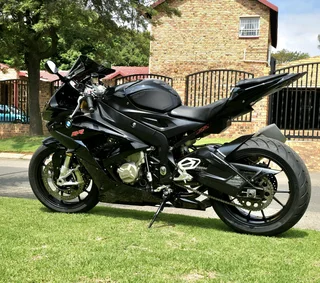 2015 BMW S1000RR MU Package (Premium Black)