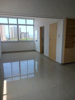 Modern and Spacious Bachelor Apartment at Eden Heights, South Beach