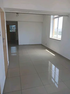 Modern and Spacious Bachelor Apartment at Eden Heights, South Beach