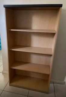 Book shelf / cabinet