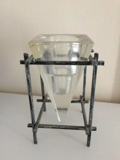 Candle holder - v shape glass style in stand