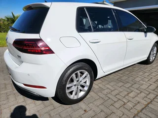 Volkswagen Golf 7.5 1.0 TSI comfortline