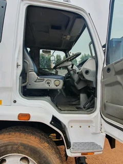 Fuso FM14.213 with Fassi F170 Crane