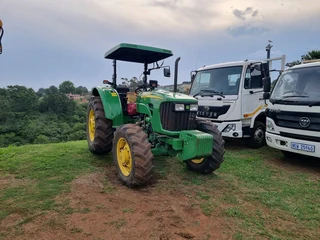 2017 John Deere 5076E 4x4 Tractor