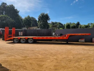 SSH Stepdeck Tri Axle Lowbed Trailer
