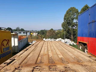 8m Henred Fruehauf DBL axel Flat Trailer