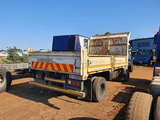 Hino 300 915 Tipper 3m3