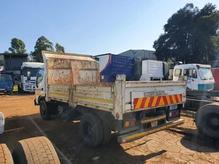 Hino 300 915 Tipper 3m3