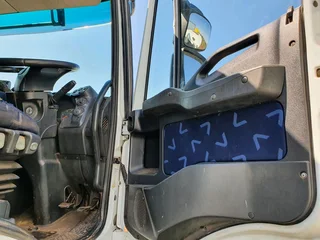 2013 Iveco Trekker 440 with Steel suspension