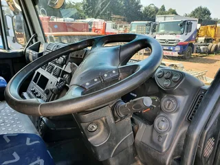 2013 Iveco Trekker 440 with Steel suspension