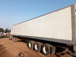 Serco Tri-Axel Freight Trailers Tri-Axel