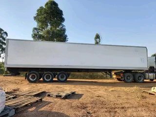 Serco Tri-Axel Freight Trailers Tri-Axel