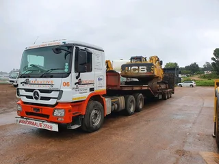 Excavator with Pecker / Hammer to Hire