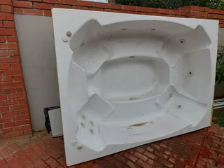 Pre-loved jacuzzi for sale