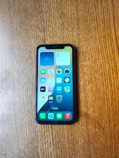 iPhone XR 128 GB allnetwork