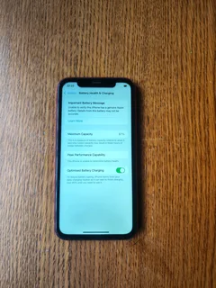 iPhone XR 128 GB allnetwork