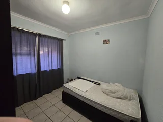 Beautiful home to rent  in Bellville South, 306 square meters, R15 000 per month.