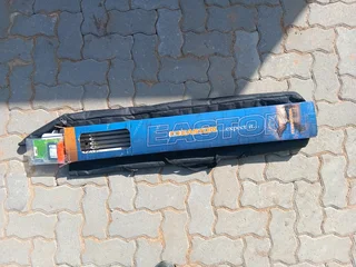 Easten carbon 240 arrows 44 inc heads incl brand new 12 set