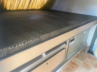 2006 JURGENS SAFARI XPLORER FULL OFFROAD CARAVAN