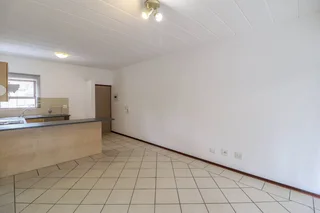 Townhouse - Ad posted by Chris Kyprianides