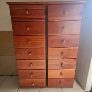 Solid Oregon Pine chest of drawers. Available in Kilner Park.