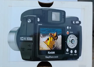 Kodak EasyShare DX6490 10x Zoom Digital Camera &amp; Camera Bag for sale
