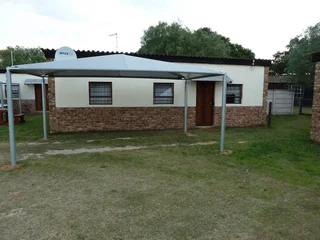 Garden Flat to rent in Despatch (suburb Retief)