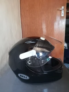 Bell Qualifier Gloss Black Motorcycle Helmet - Size L 59cm - 60cm