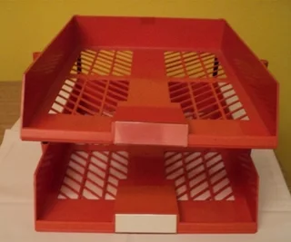 Paper trays with Risers