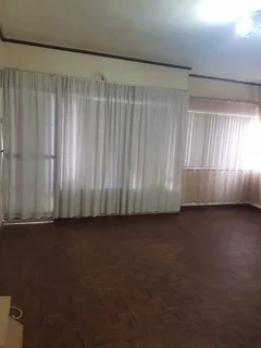 1 massive room available to rent 1 December 2025