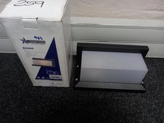 Bright star lighting BH080 18W outdoor bulk head