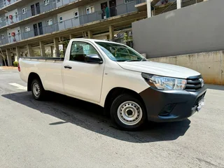 2023 Toyota Hilux Single Cab R295 000