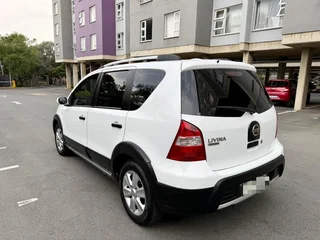 2012 Nissan Livina Hatchback R69 900