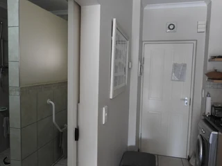 Bachelor Apartment for Sale in Douglasdale Retirement Village. Reduced Price!