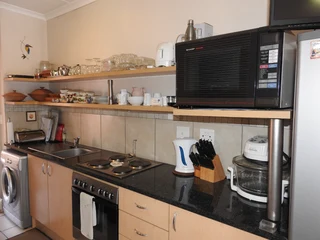 Bachelor Apartment for Sale in Douglasdale Retirement Village. Reduced Price!