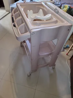 Chelino changing table