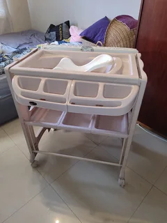 Chelino changing table