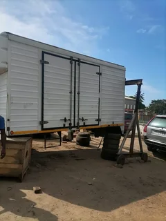 Pantac body for sale. Fits 3.5 to 4 ton truck