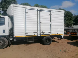 Pantac body for sale. Fits 3.5 to 4 ton truck
