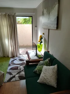 Bachelor flat to rent in Pari Park Port Elizabeth