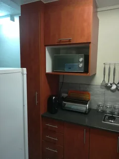 Bachelor flat to rent in Pari Park Port Elizabeth