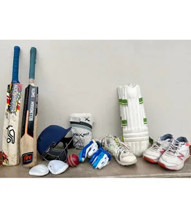 Cricket kit age 11/12/13