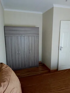 House for rent -Vanderbiljpark (Makro area)