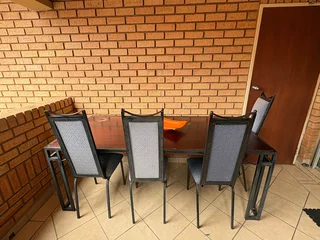 Pre-Loved Patio Dining Set for Sale!Looking to furnish your patio, balcony, or small dining area?