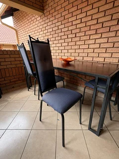 Pre-Loved Patio Dining Set for Sale!Looking to furnish your patio, balcony, or small dining area?