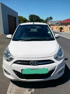 2017 Hyundai i10 1.1 for sale. Car documents, licensed and service book