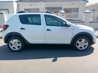 Renault sandero stepway 900T expression 2019 model for sale. Very low mileage and full service book