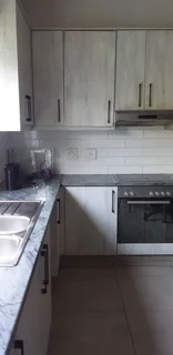 Room to let inside a secured house in Goodwood . Deposit Required R4,500