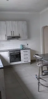 Room to let inside a secured house in Goodwood . Deposit Required R4,500