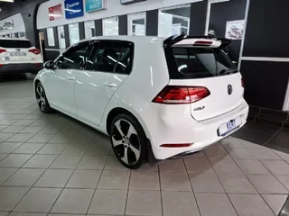 2018 Volkswagen Golf Hatchback